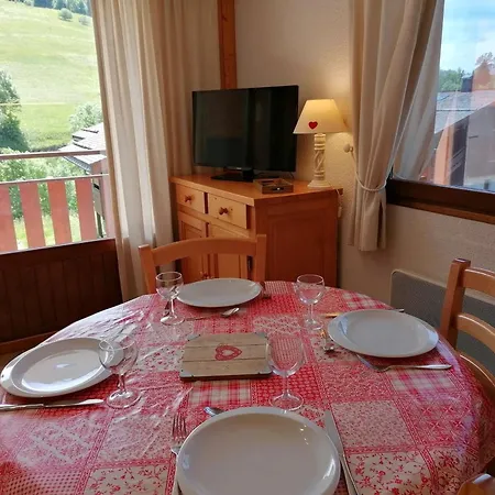 Διαμέρισμα Appt 2 Pieces Pour 5 Pers Avec Balcon Et Parking A Chinaillon, Pres Des Pistes - Fr-1-241-121 *